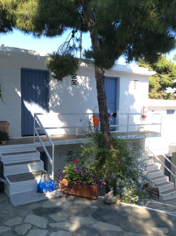 Rosys Little Village Skála Exterior foto